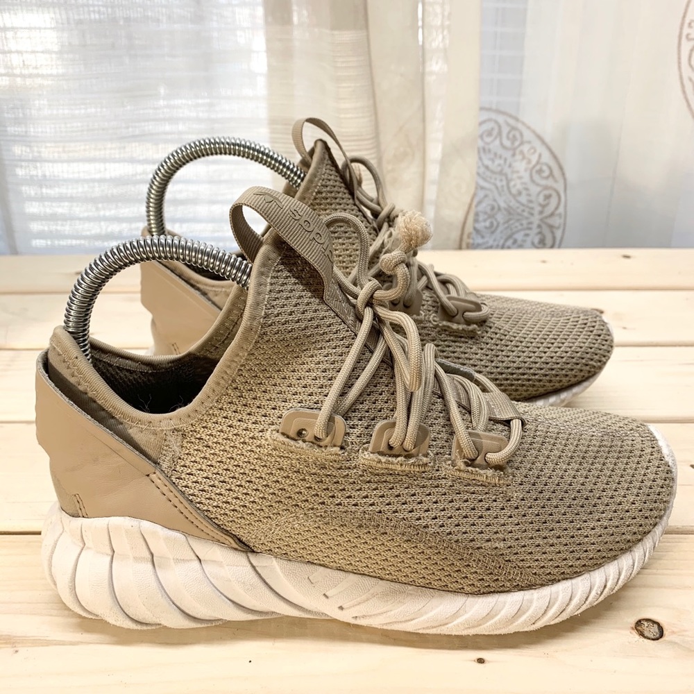 Adidas Tubular sneakers woman’s 5.5